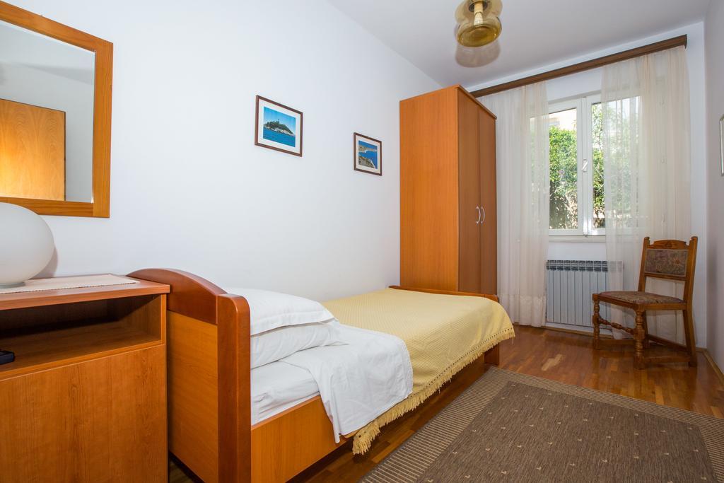 Apartment Karolina *